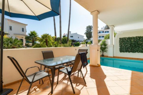 Vale de Lobo by Intiholidays